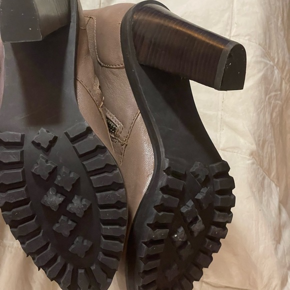 Kelsi Dagger Brown Taupe Lace Up Heeled Booties Size 6.5 leather EVA1 buckles - Picture 8 of 16